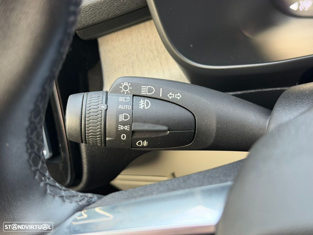 Volvo XC 40 1.5 T5 PHEV Inscription - 36