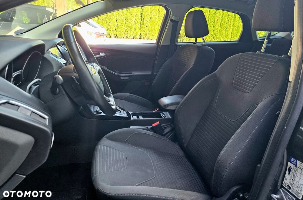 Ford Focus - 31