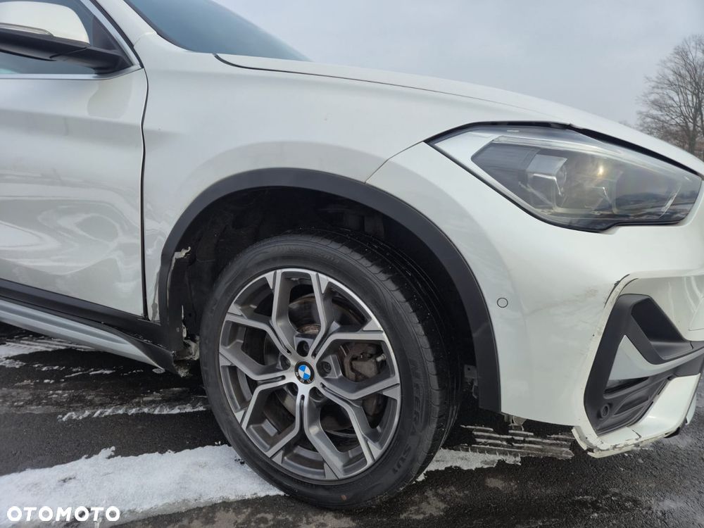 BMW X1 xDrive18d xLine - 17