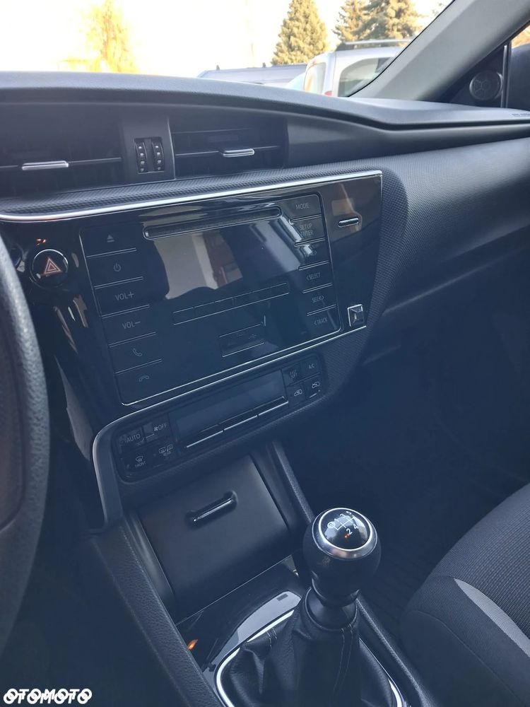 Toyota Auris 1.6 Active - 13