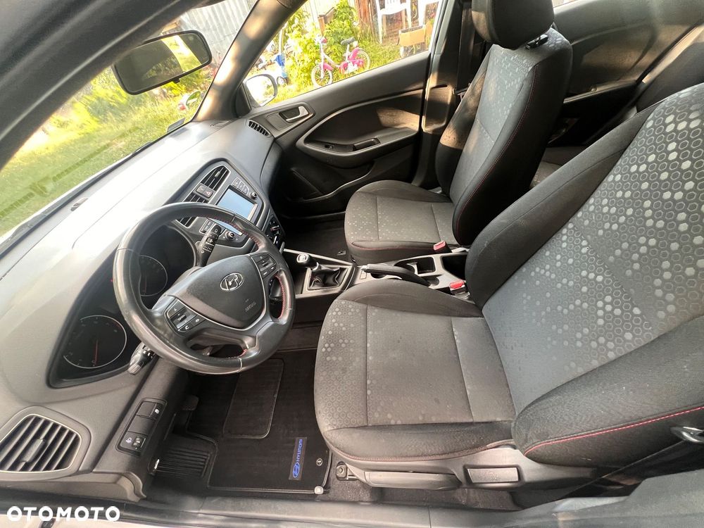 Hyundai i20 1.2 Comfort - 12