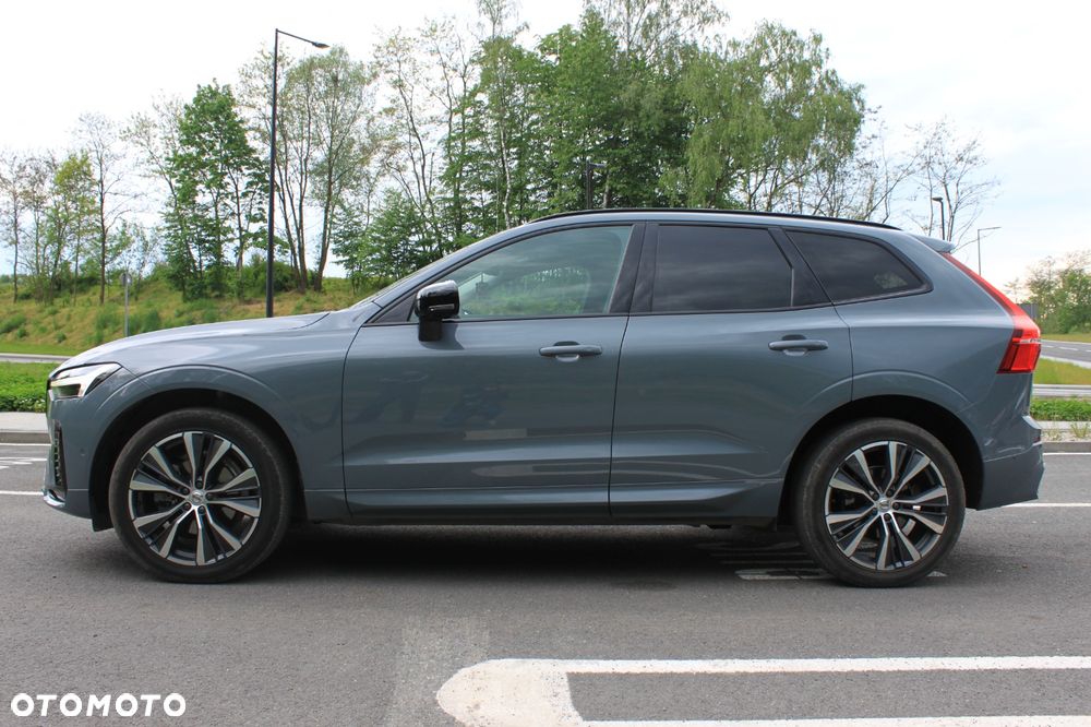 Volvo XC 60 B5 B AWD Plus Black Edition - 9