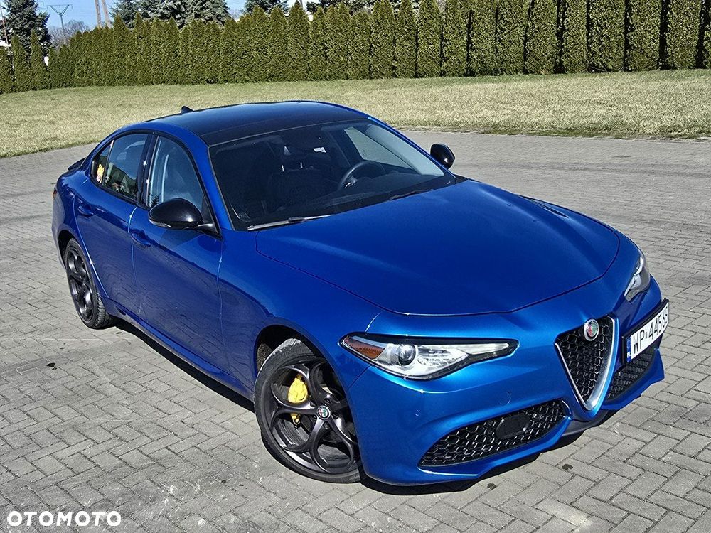 Alfa Romeo Giulia - 4