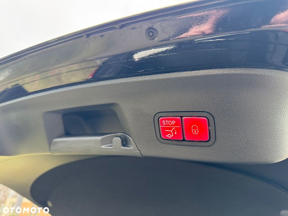 Mercedes-Benz GLE - 13