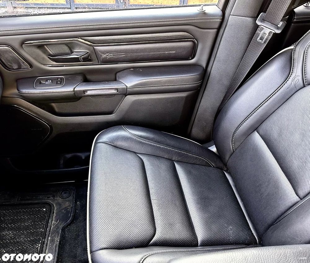 RAM 1500 5.7 Crew Cab Limited - 23
