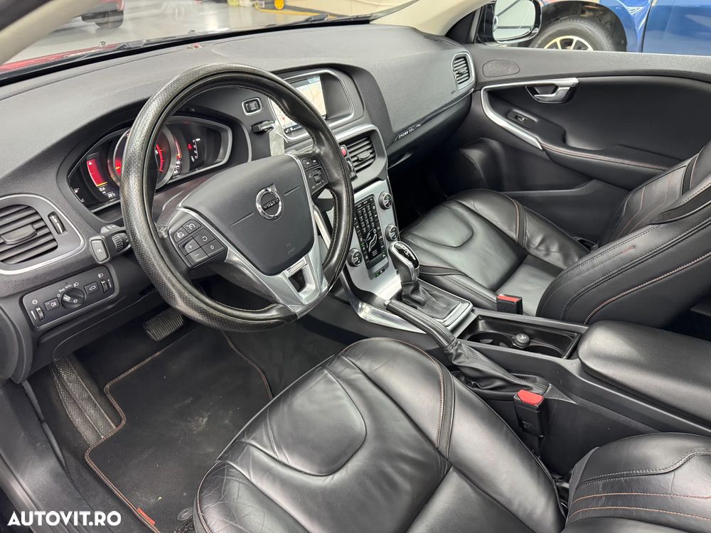 Volvo V40 - 23