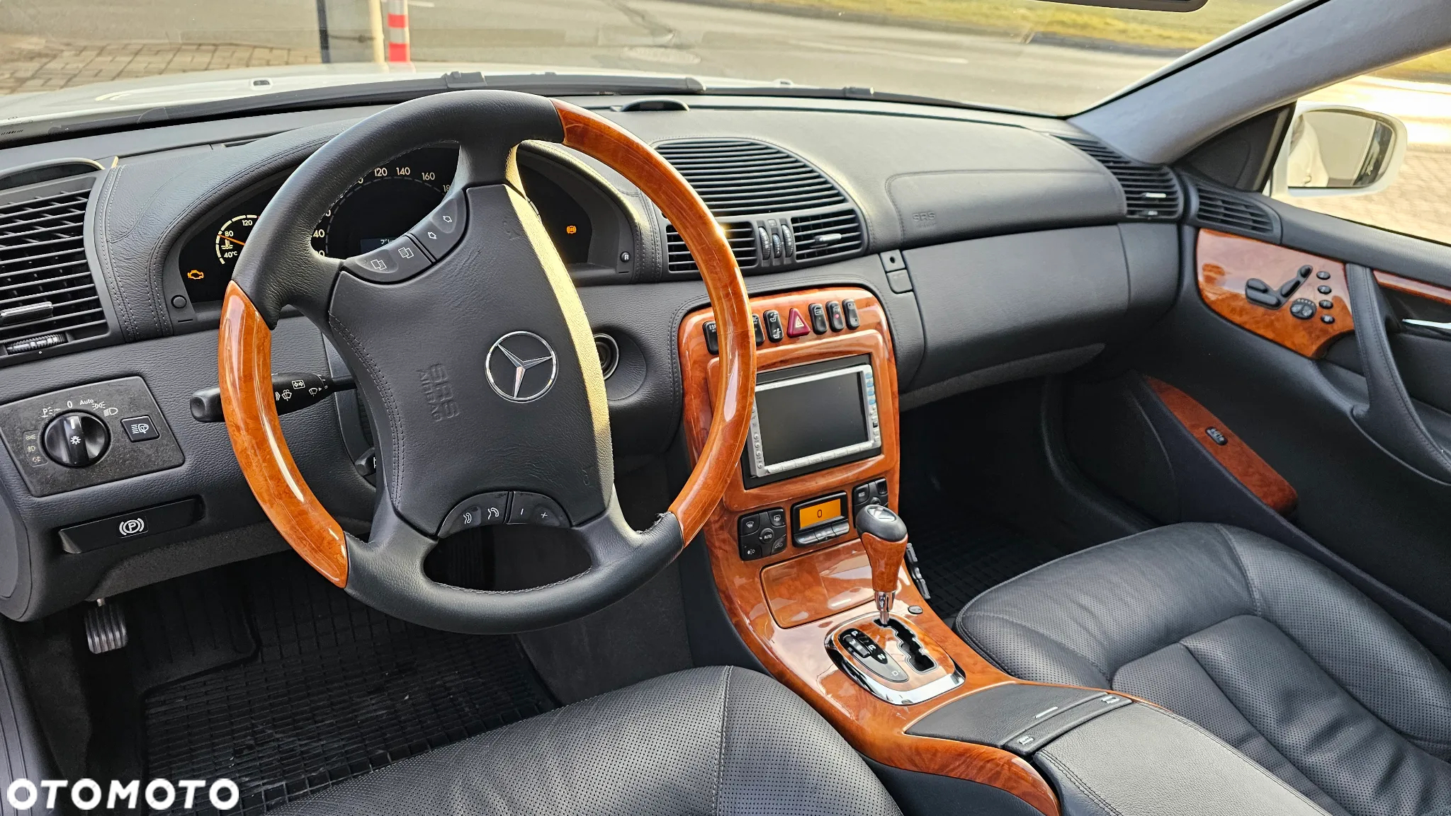 Mercedes-Benz CL 500 - 13