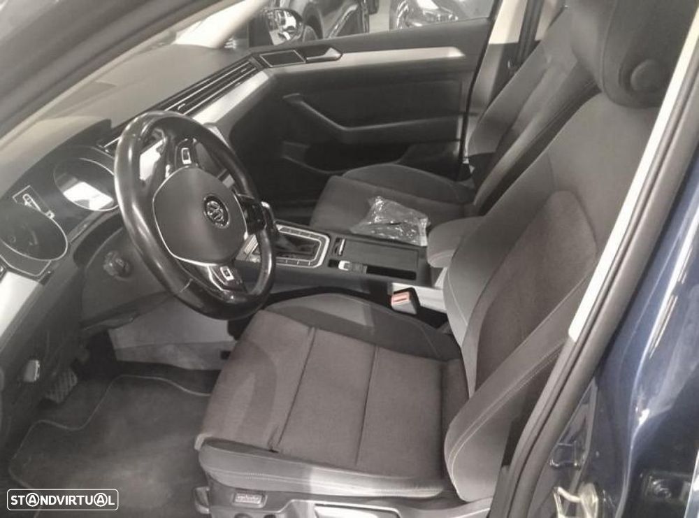 VW Passat Variant - 3