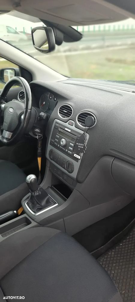 Ford Focus 2.0 TDCi Trend - 9