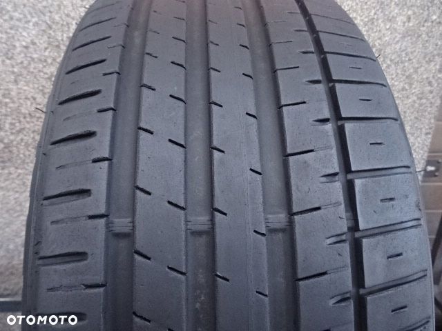 225/40/ZR19 93Y Extra loud FALKEN AZENIS FR510 - 1