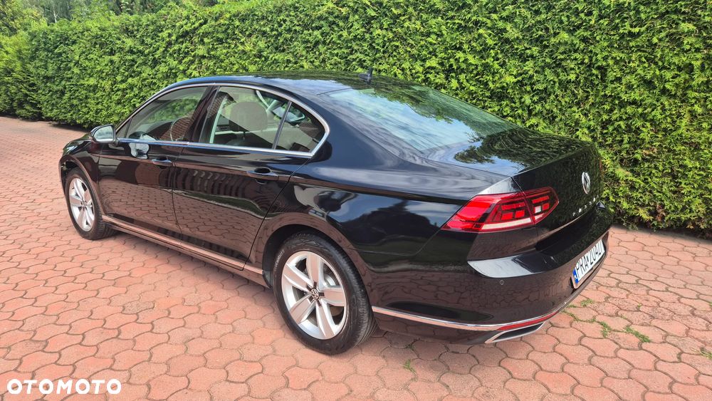 Volkswagen Passat 2.0 TDI Elegance DSG - 5