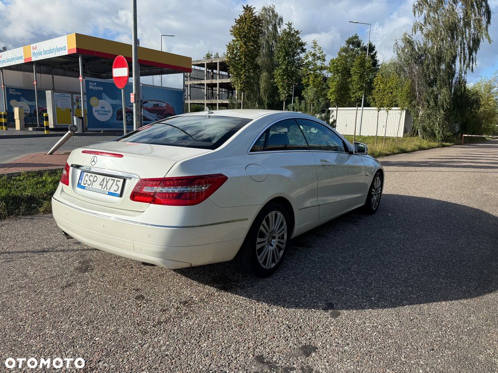 Mercedes-Benz Klasa E 250 CGI BlueEff - 7