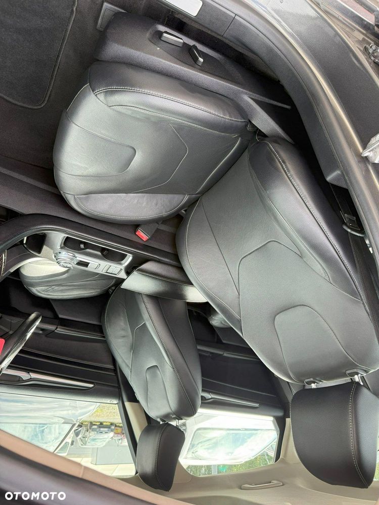 Ford Mondeo - 22