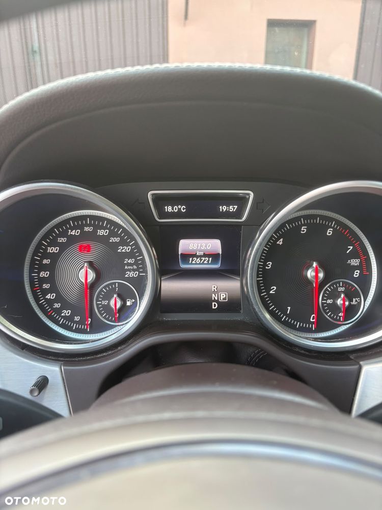 Mercedes-Benz GLS 400 4Matic 9G-TRONIC AMG Line - 19