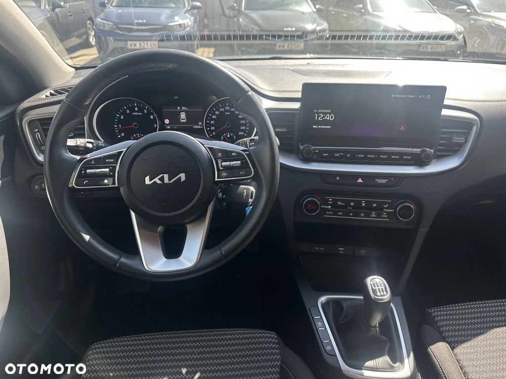 Kia XCeed 1.5 T-GDI M - 14
