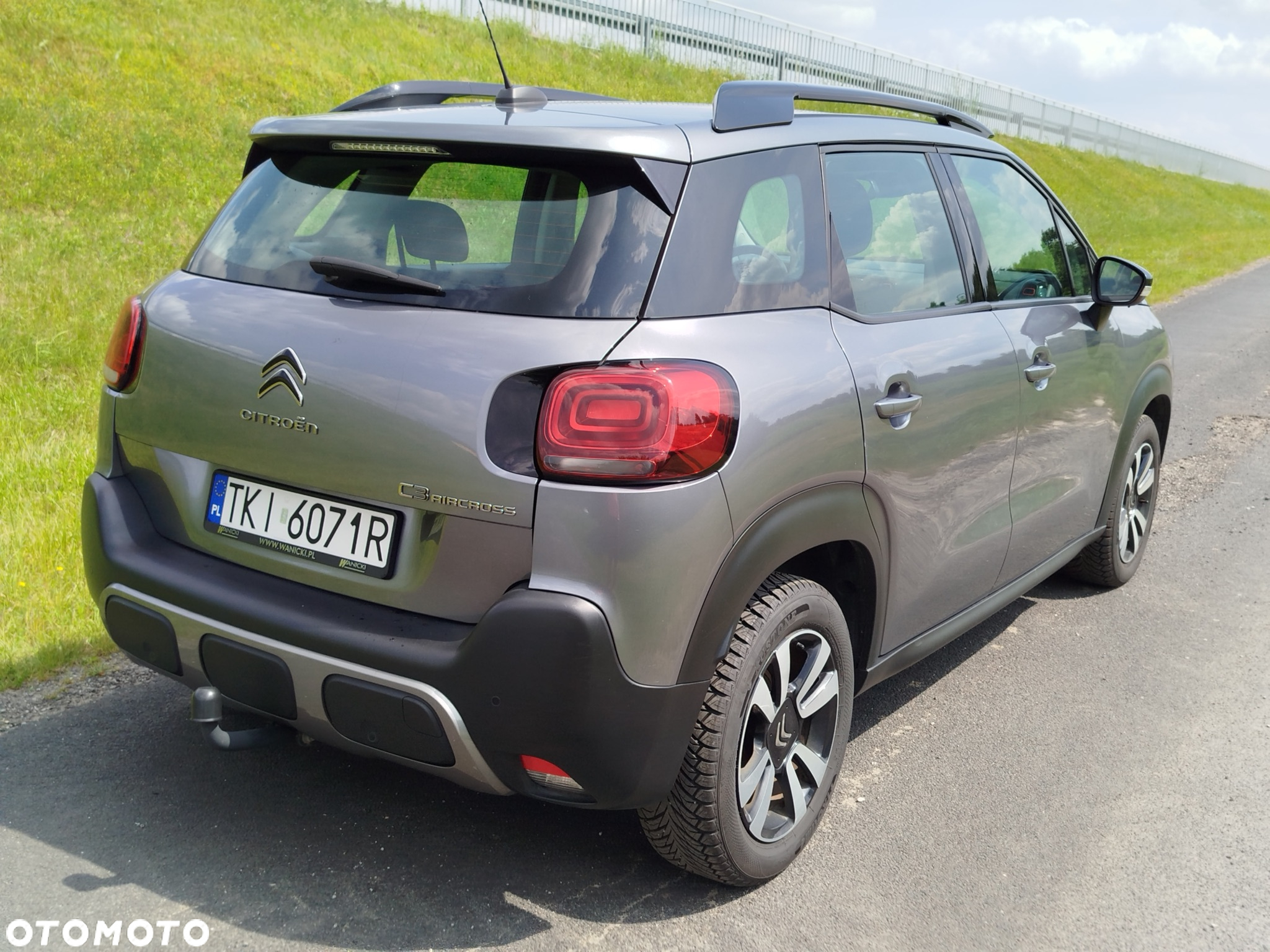 Citroën C3 Aircross 1.2 PureTech GPF Shine S&S EAT6 - 12