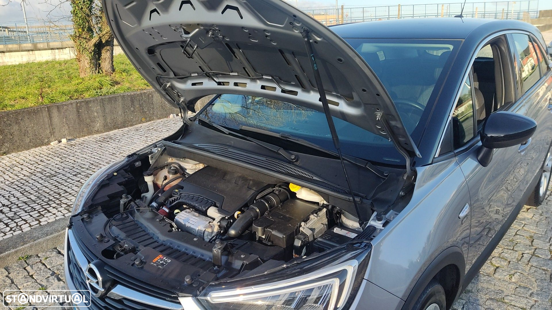 Opel Crossland X 1.2 T Innovation - 14