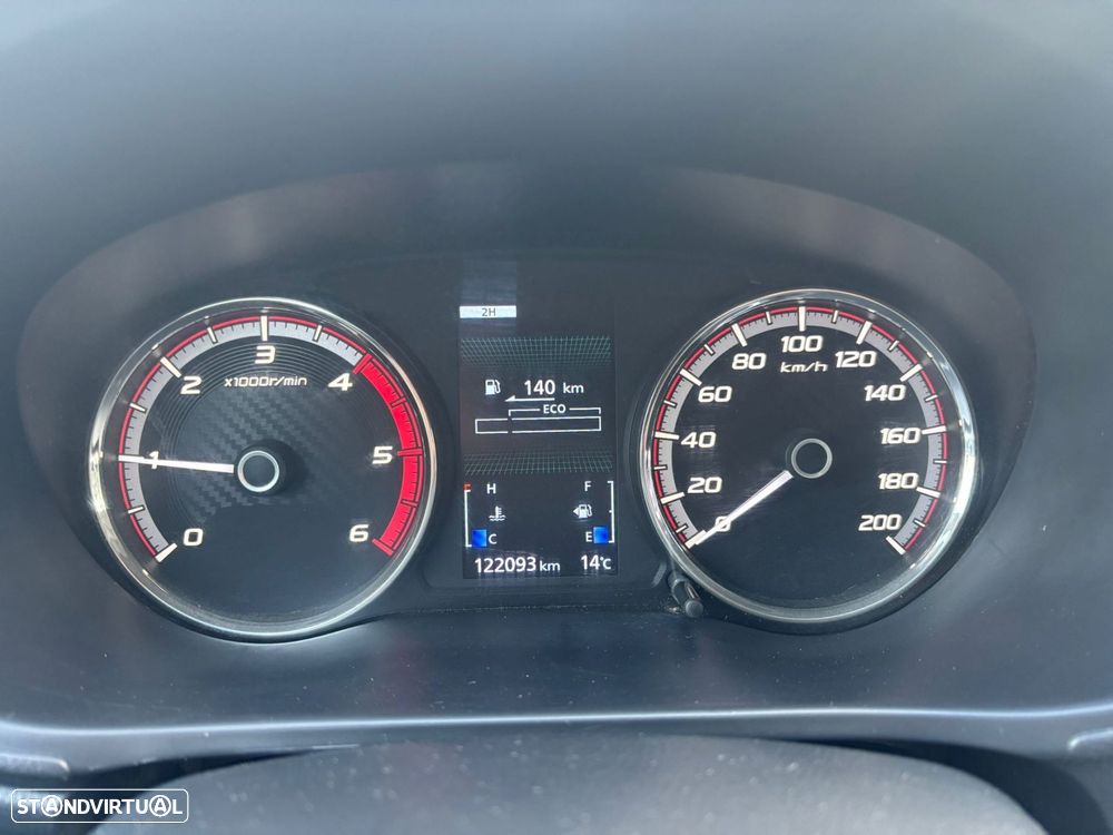 Mitsubishi L200 2.3 DI-D Strakar Space Cab Intense 4WD - 24