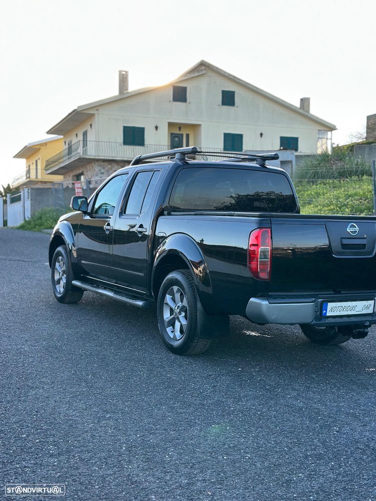 Nissan Navara 2.5 dCi CD LE Hi-Tech +P.Premium AT 4WD - 9