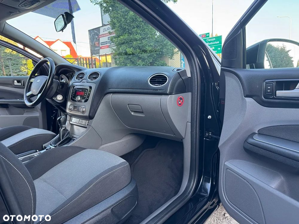 Ford Focus - 33