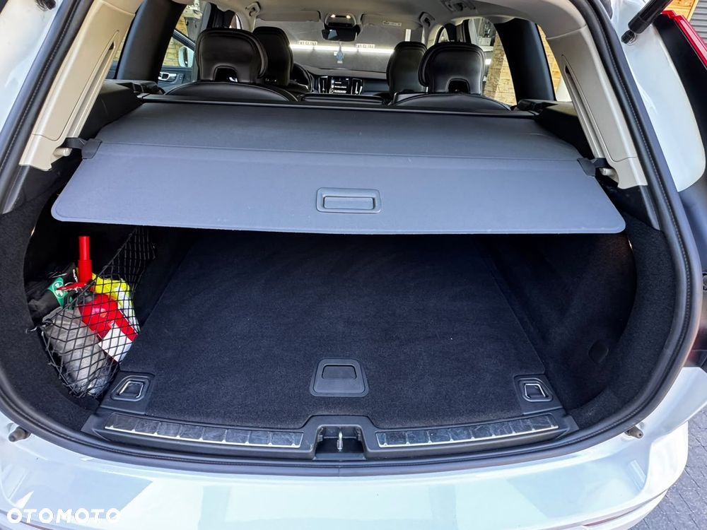 Volvo XC 60 T4 Momentum Pro - 11