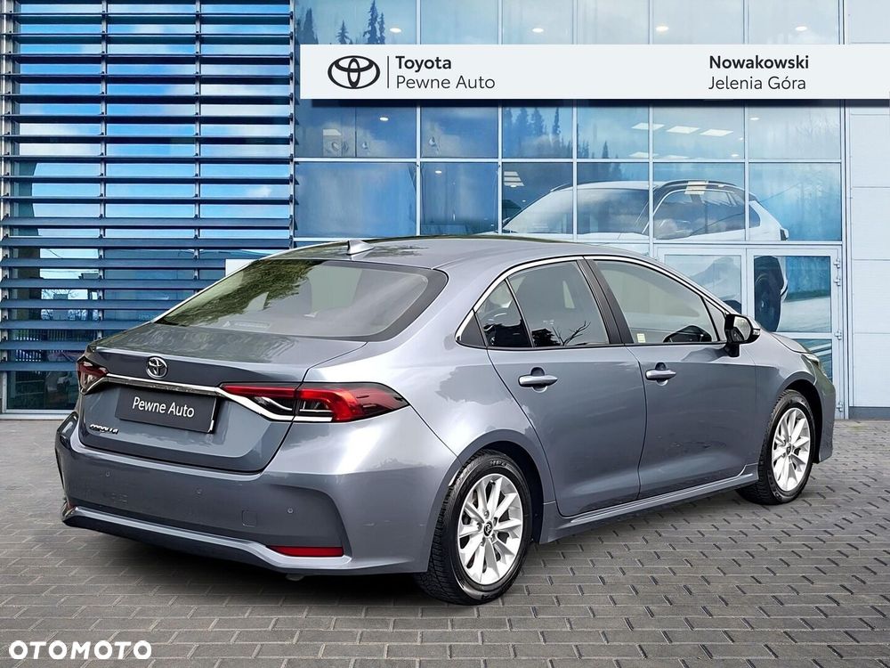 Toyota Corolla - 2