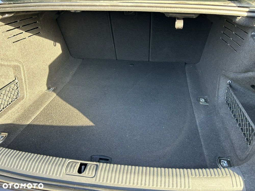 Audi A4 Limousine 2.0 TFSI ultra S tronic - 20