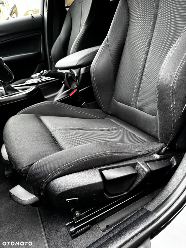 BMW Seria 1 116i Sport Line - 17