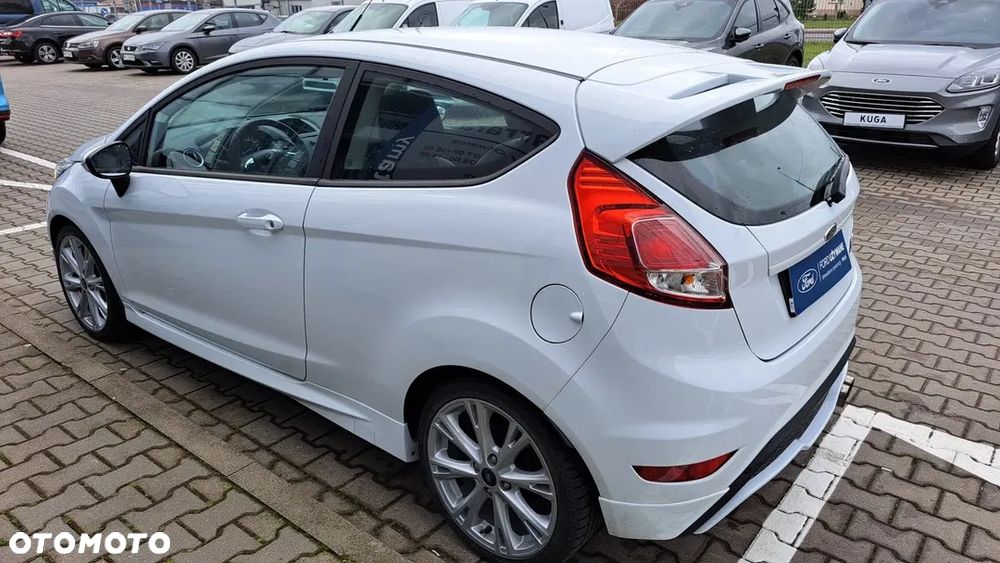 Ford Fiesta - 3