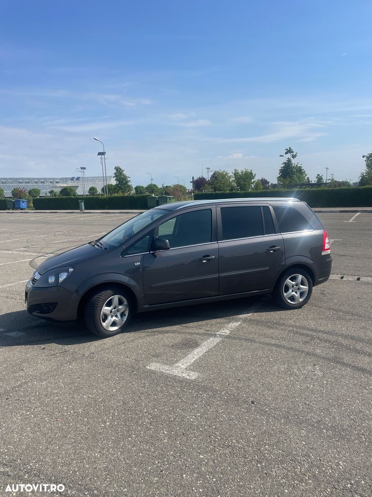 Opel Zafira 1.8 Design Edition - 2