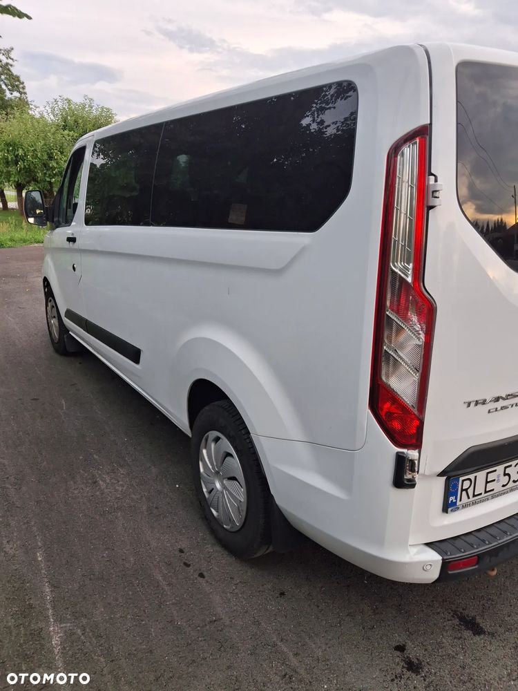 Ford Tourneo Custom - 6