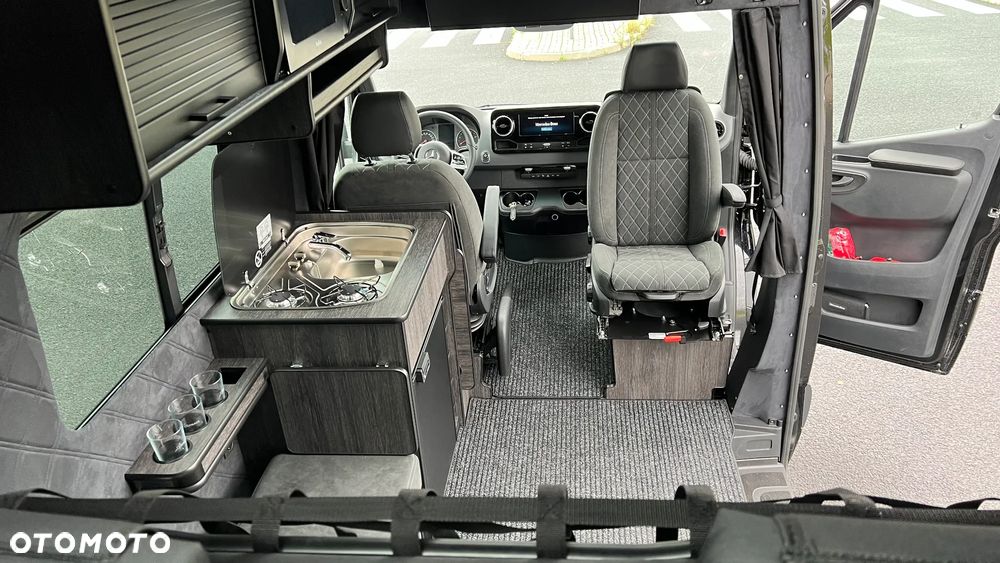 Mercedes-Benz Srinter Camper - 16