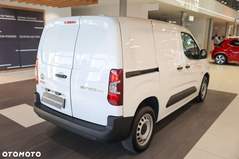Toyota PROACE CITY - 35