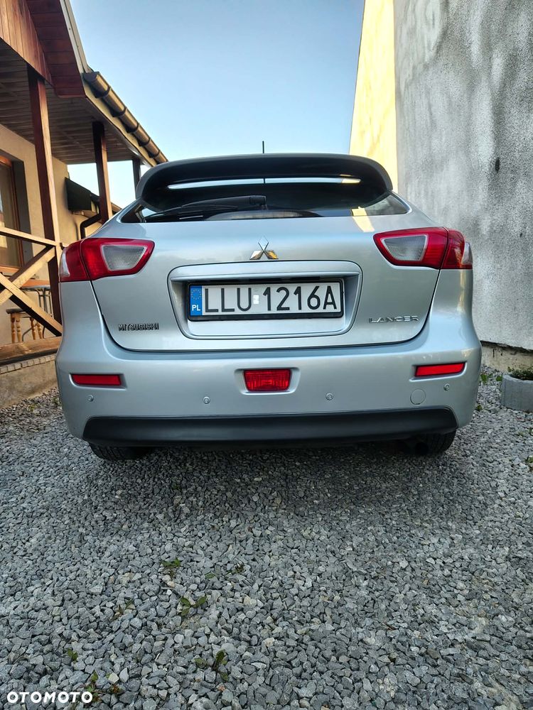 Mitsubishi Lancer 1.5 Inform - 2
