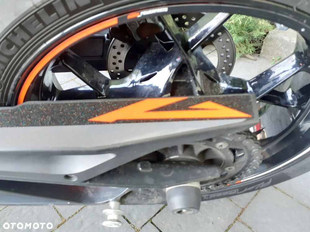 KTM Duke - 21