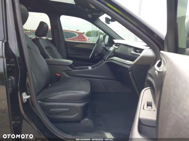 Jeep Grand Cherokee - 6