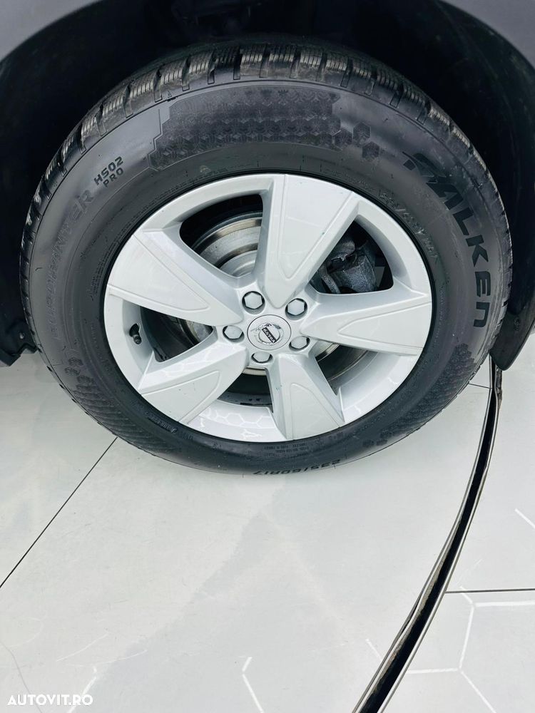 Volvo XC 40 T2 Momentum Core - 10