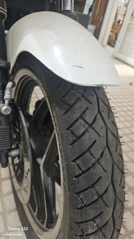 Suzuki GSX 750 ES - 5