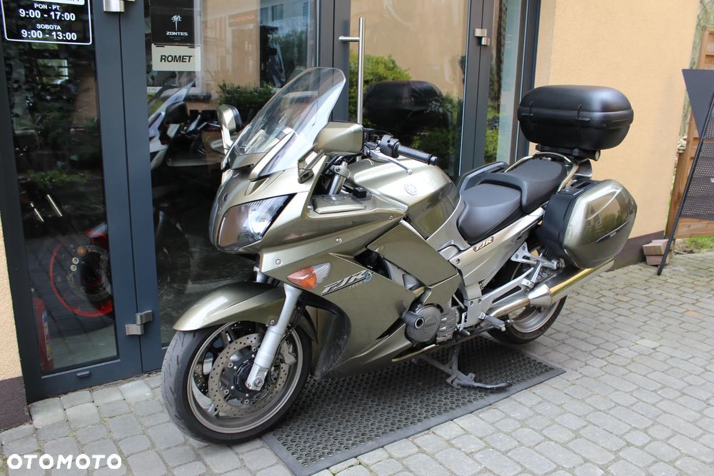 Yamaha FJR - 4