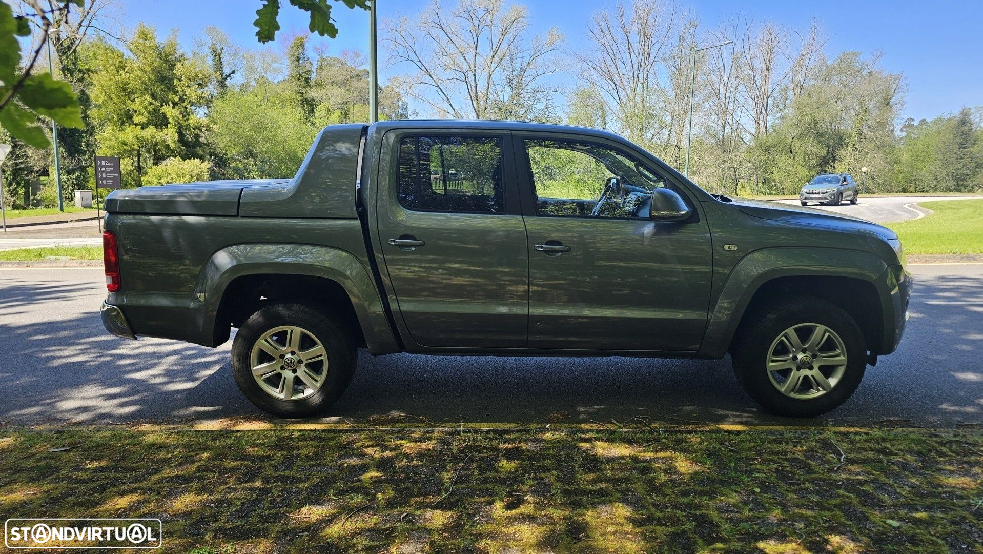 VW Amarok 2.0 TDi CD Trendline CMAD IP 4Motion - 9