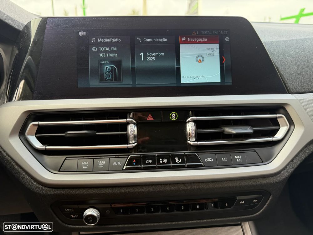 BMW 318 d Touring Advantage - 33