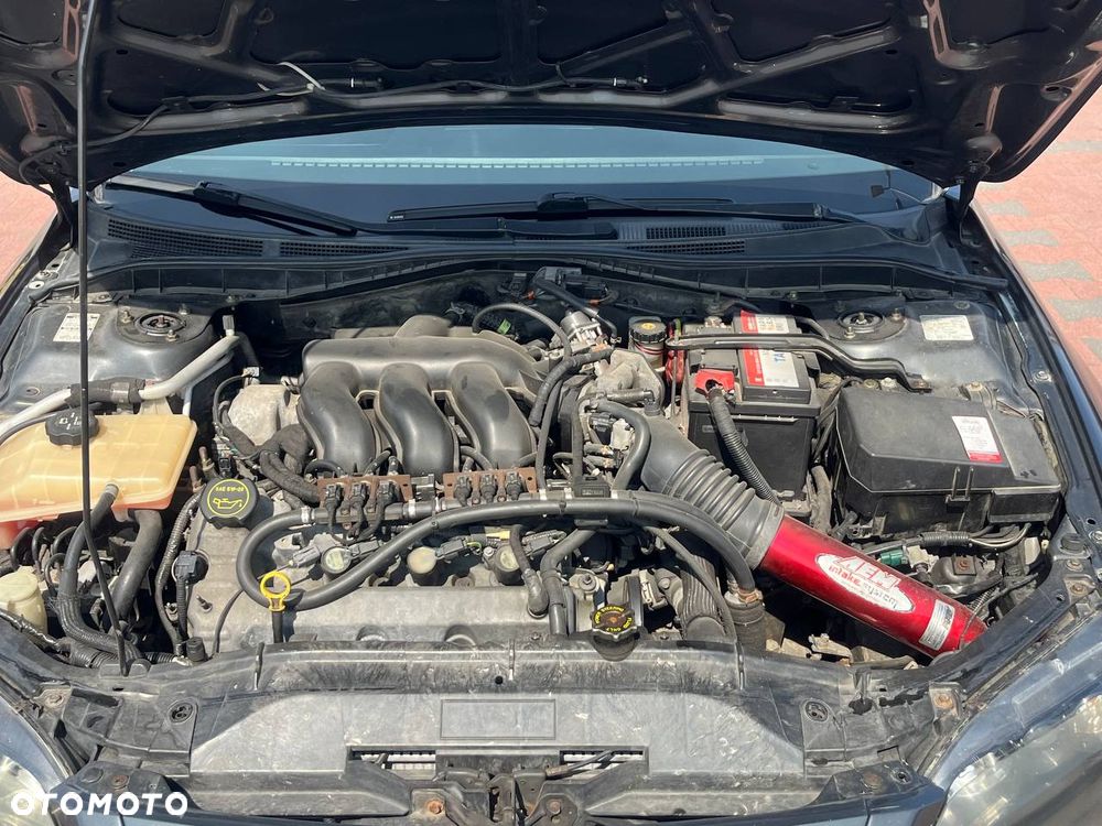 Mazda 6 3.0 V6 - 10