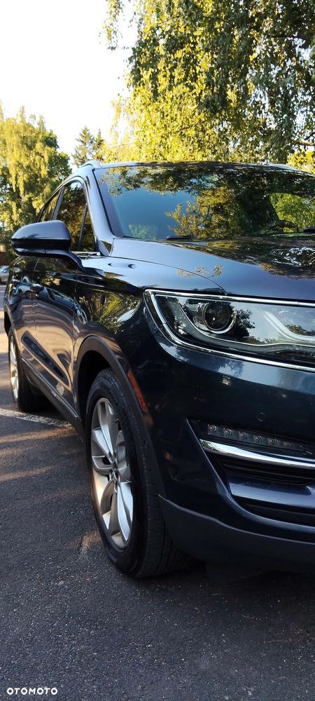 Lincoln MKC - 11