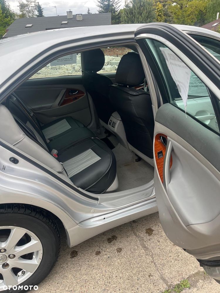 Toyota Camry 2.4 SE - 11