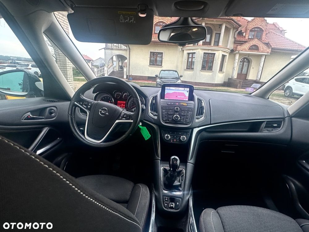Opel Zafira - 11