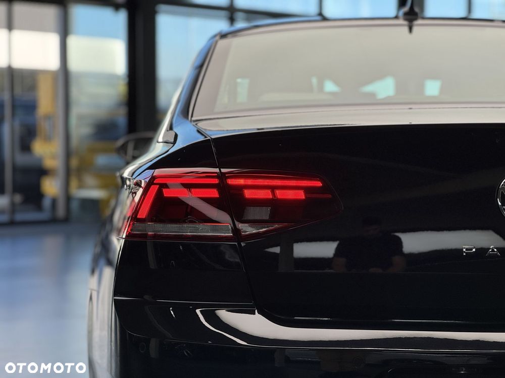 Volkswagen Passat 2.0 TSI Elegance DSG - 39