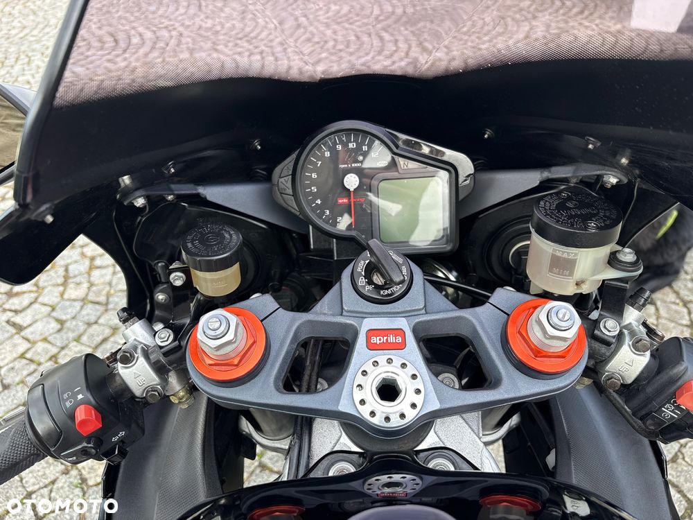 Aprilia RSV - 14