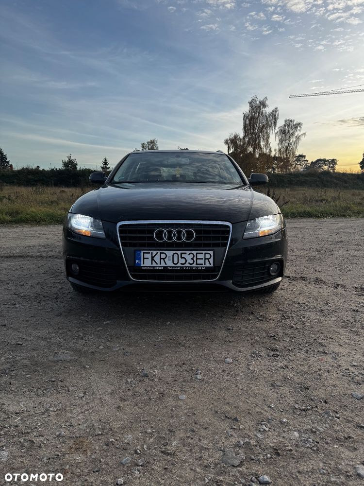 Audi A4 Avant - 4