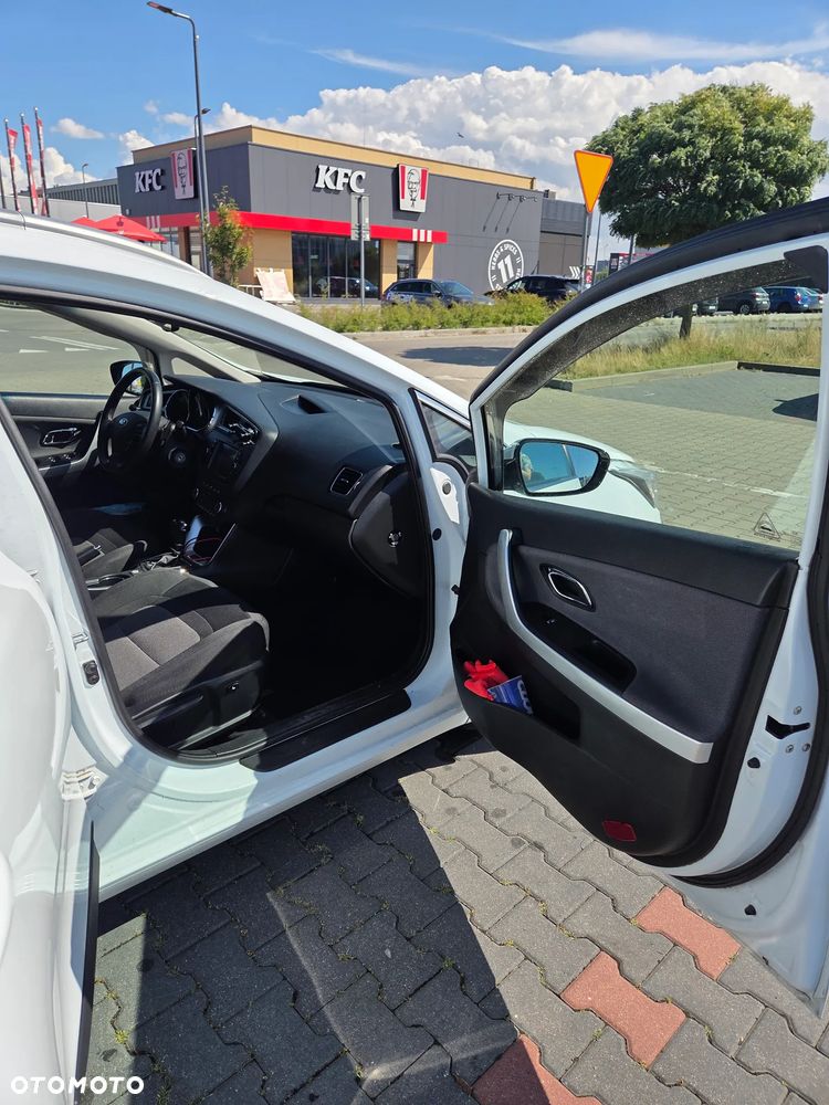 Kia Ceed 1.6 CRDi L DCT - 16
