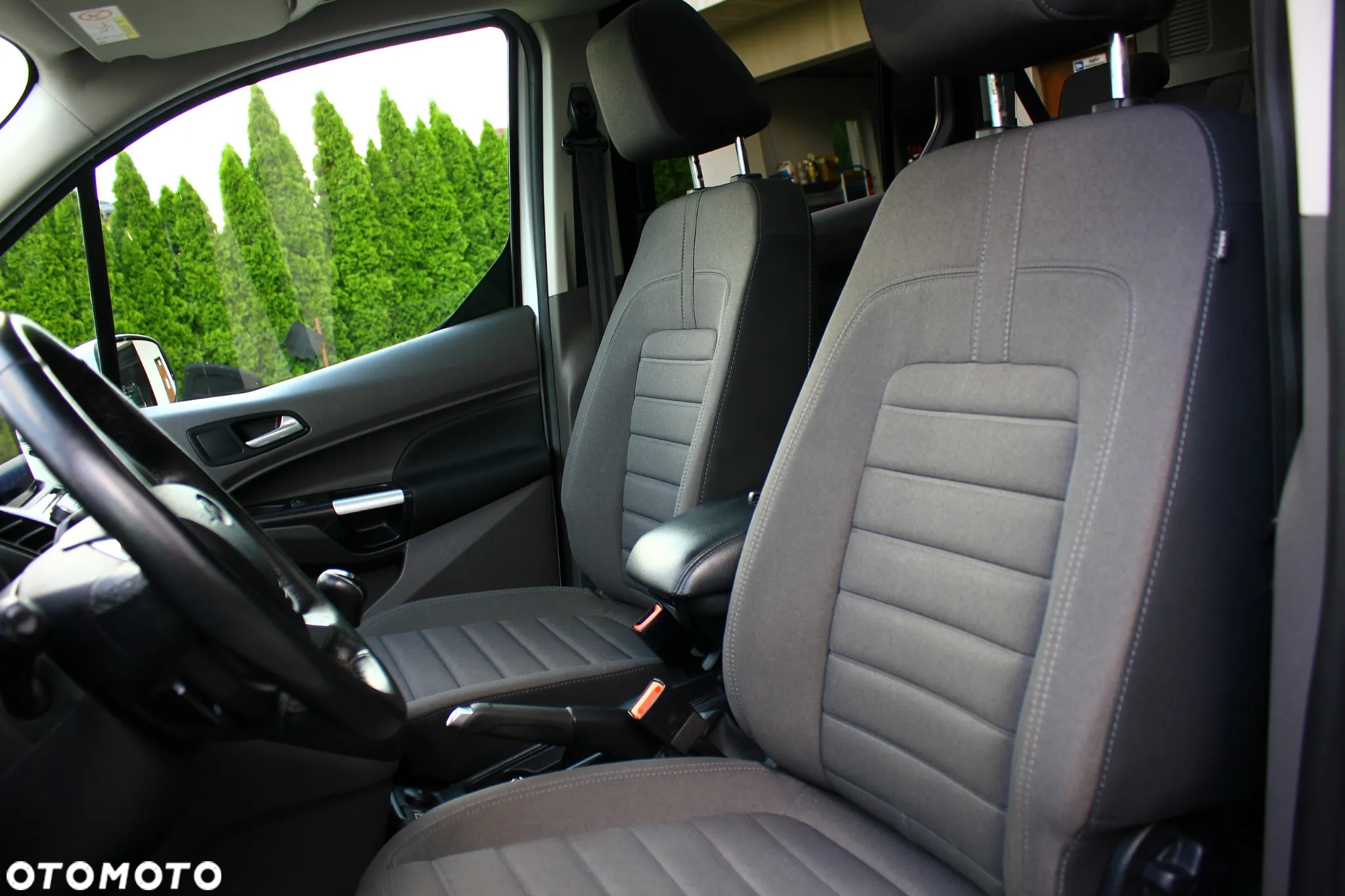 Ford Tourneo Connect 1.5 EcoBlue Titanium - 26